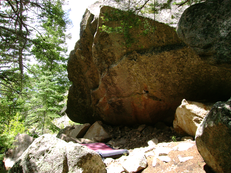 Unknown Rail Boulder