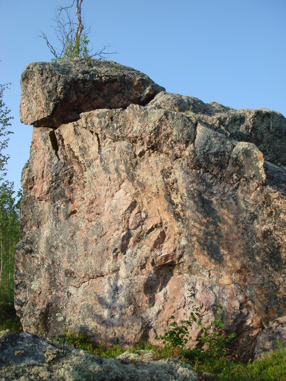 Isolöytö-kivi