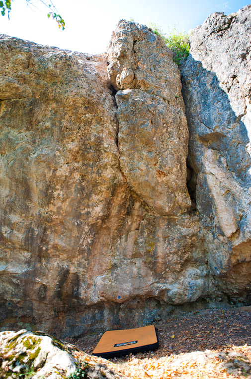 Angarka boulder wall