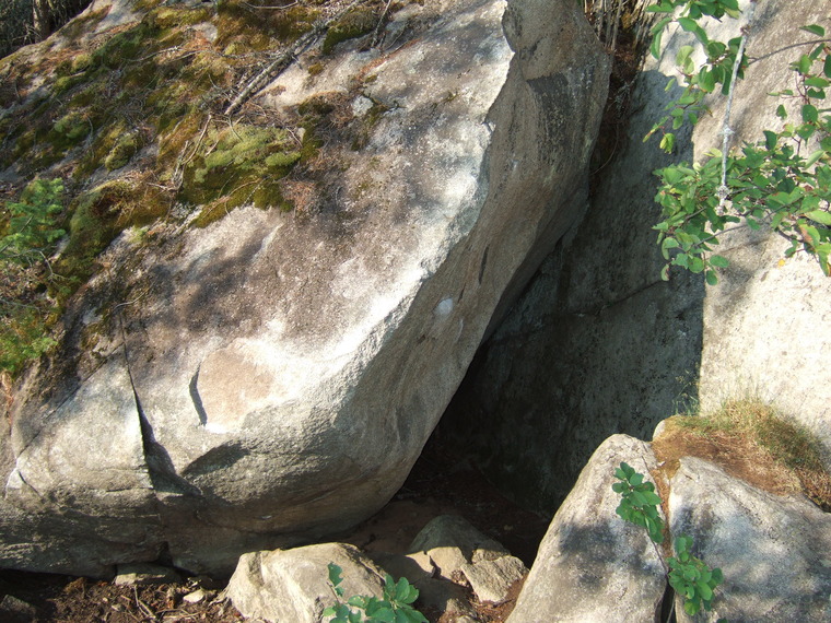 Cave Boulders
