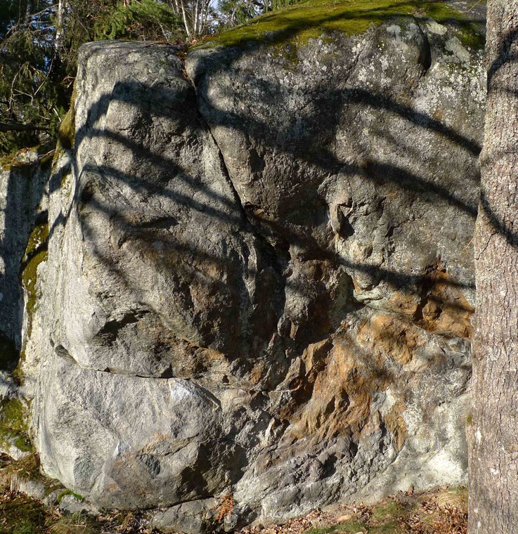 Dog Rock boulder