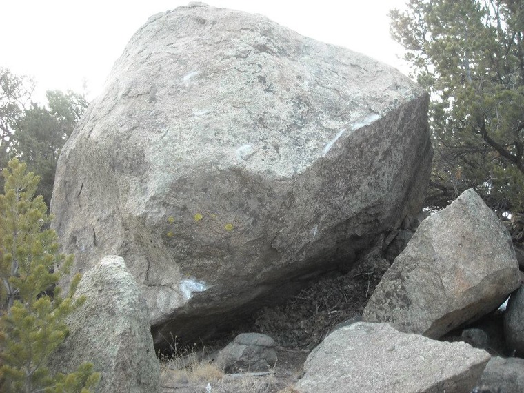 Low ball boulder