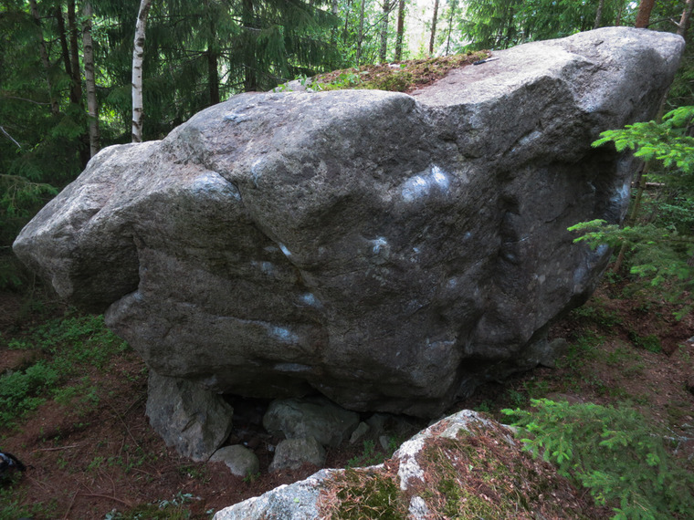 Main boulder