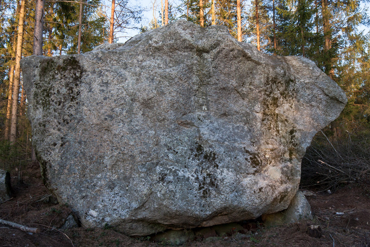 Main boulder