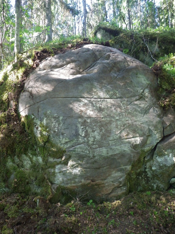 Kiiskilampi boulder