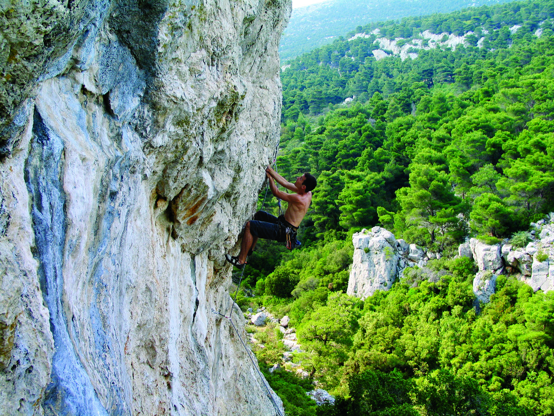Climbing in Athens Full Info and Topos