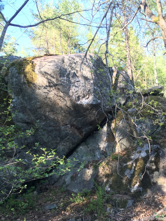 Ensam boulder