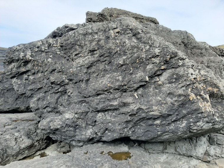 Ciotog boulder