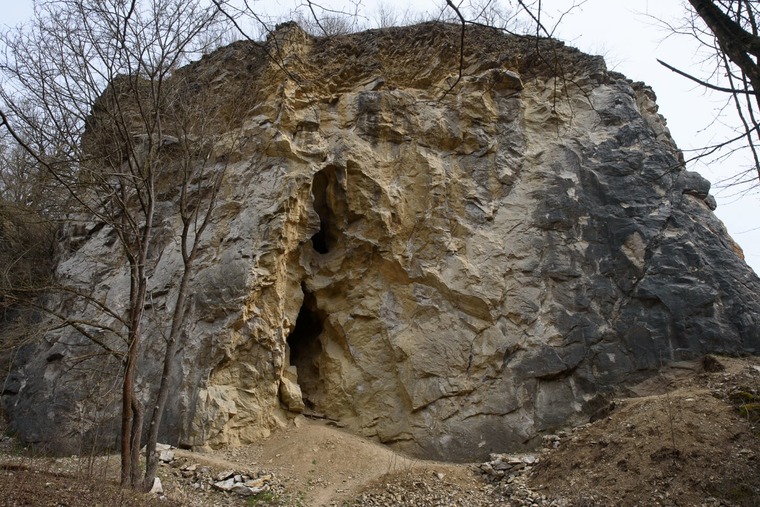 Jeskyně - pravá část