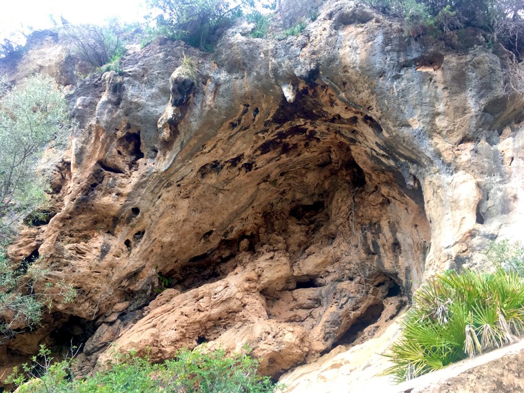 Cueva Alta