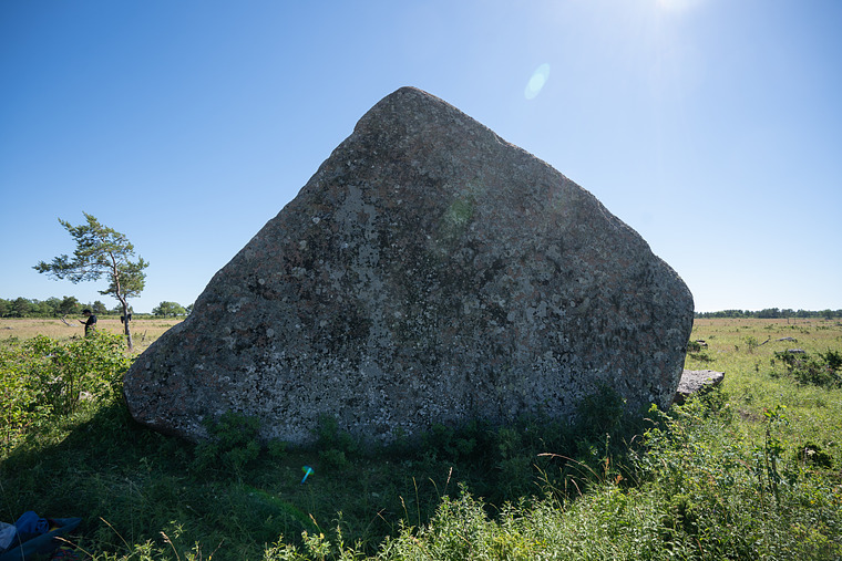 Suur-Pakri Suurkivi