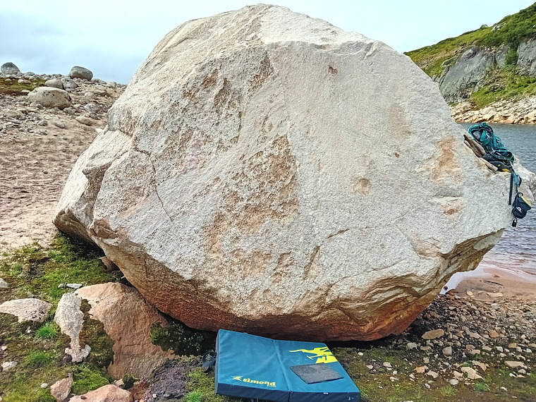 Three nice boulders