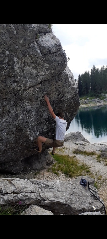 Lake boulder