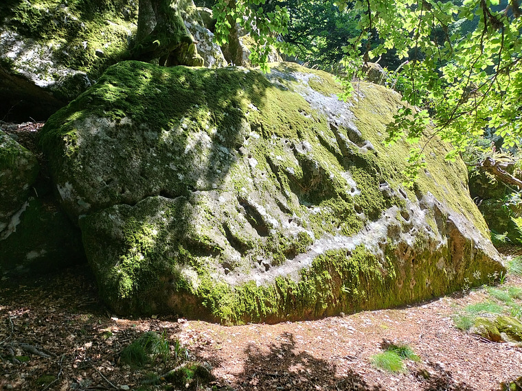 La Dalle à trous