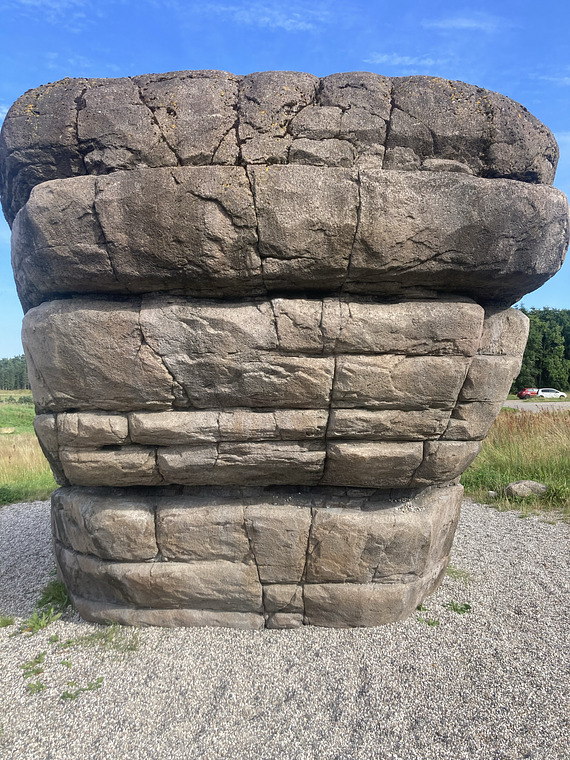 Feldballe boulder