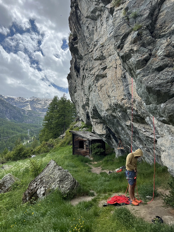 Eschelbalmen / Beehives/ Zermatt Crag