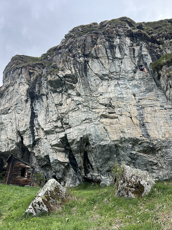 Eschelbalmen / Beehives/ Zermatt Crag